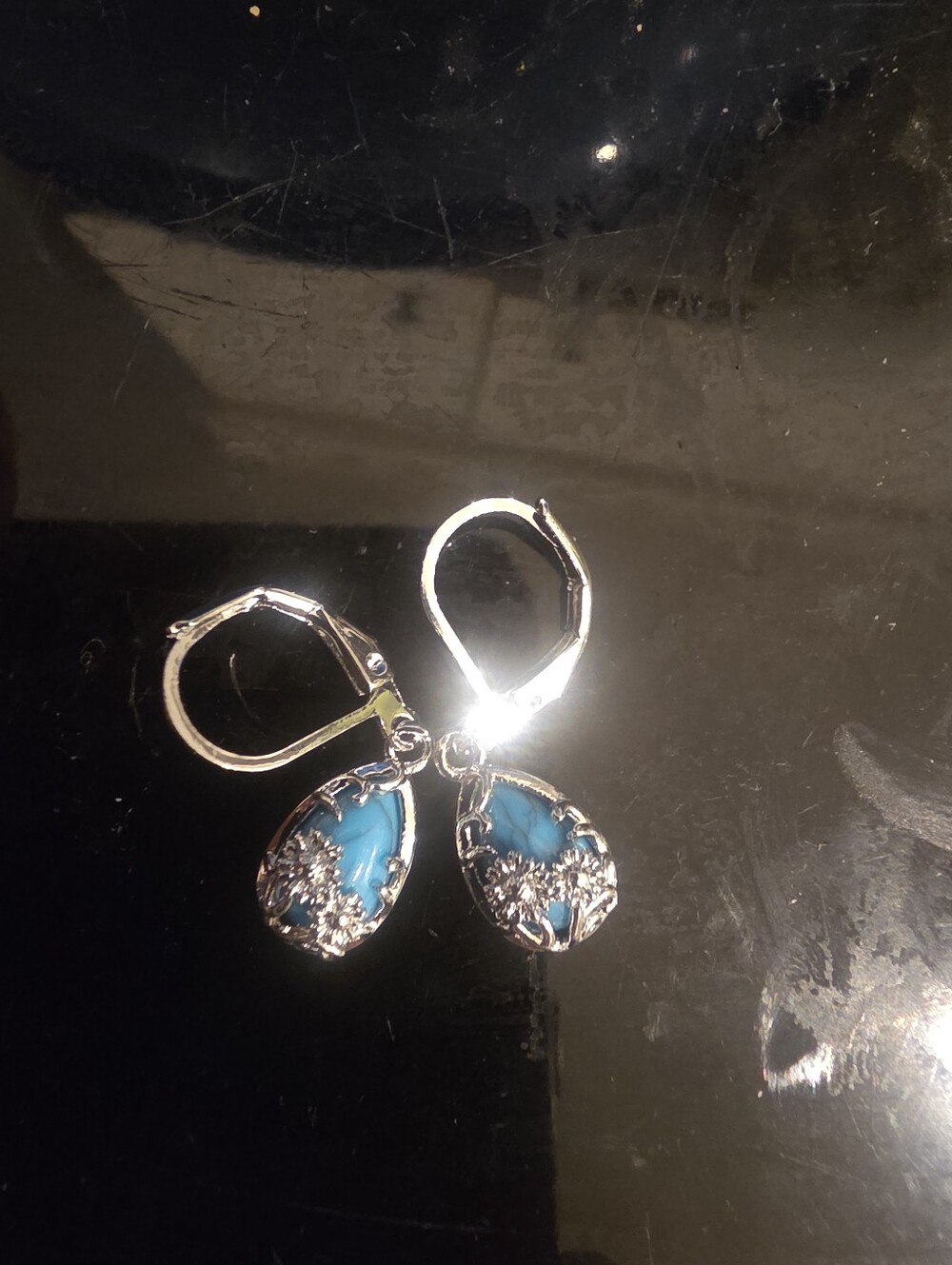 New Silver Tone Sunflowers On Turqoise Summery Earrings